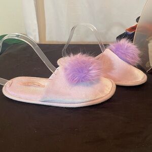 Victoria’s Secret Women’s M Purple Slippers Pom-Pom Slippers Clean VG Co…